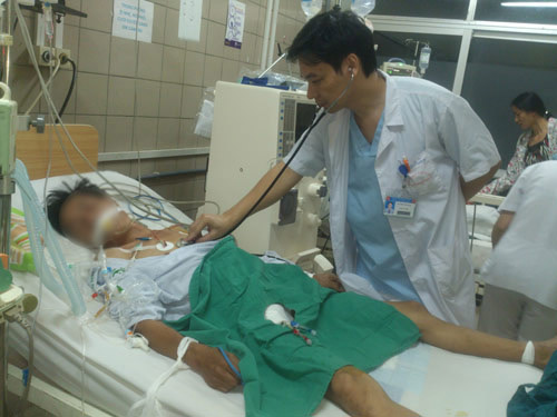 Vụ 7 người tử vong ở Lai Châu: Số người nhập viện vẫn không dừng lại - 1