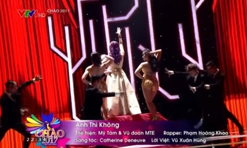 Mỹ Tâm &#34;thẳng tay&#34; gỡ bỏ clip hot vì lùm xùm tác quyền - 4