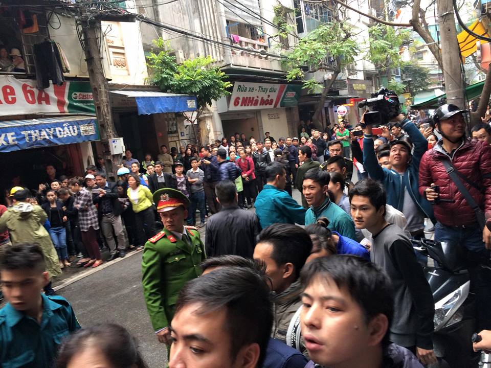 Cháy lớn ở phố cổ Hà Nội, một người tử vong - 4