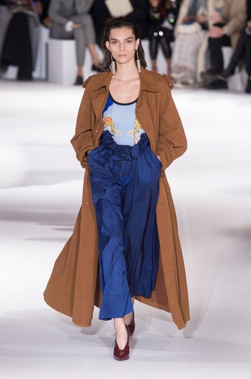 Kiểu mốt dành cho những nàng lười mặc quần - 3