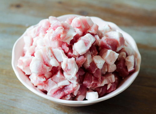 Mẹo làm món thịt lợn om ngon không cưỡng nổi - 2