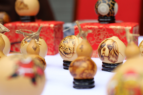 Tròn mắt xem vẽ tranh ngược trong lọ thủy tinh ở HN - 12