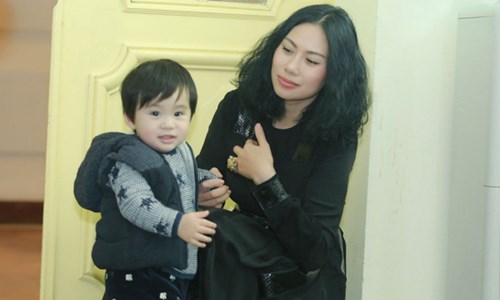 Nhan sắc người vợ bí mật của ca sĩ Tùng Dương - 4