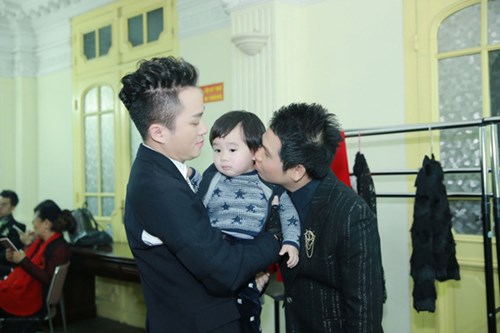 Nhan sắc người vợ bí mật của ca sĩ Tùng Dương - 8