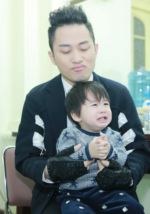 Nhan sắc người vợ bí mật của ca sĩ Tùng Dương - 9