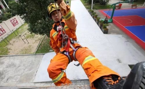 Chàng lính cứu hỏa nổi tiếng nhờ "tô mì khổng lồ" giờ ra sao? - 3