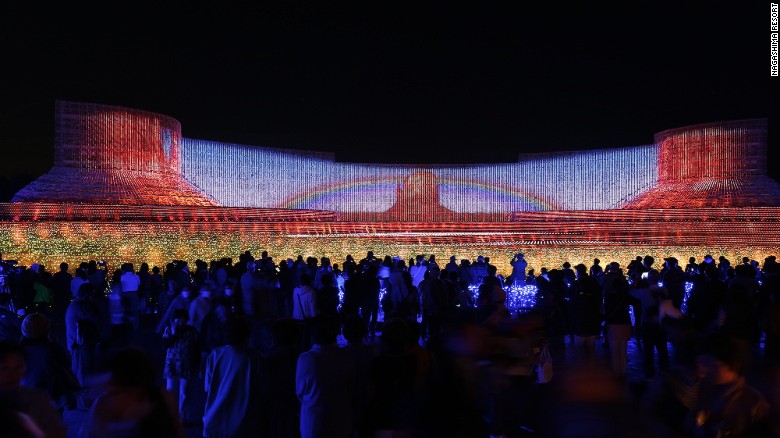 Choáng ngợp trước vẻ huyền ảo của lễ hội ánh sáng ở Nhật - 2