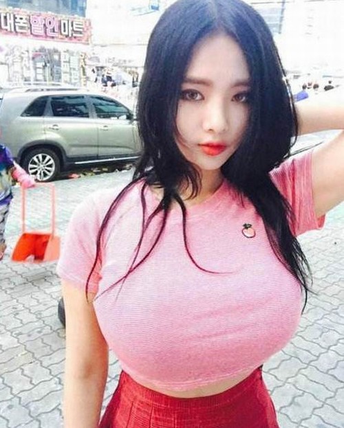 10 bóng hồng hot nhất trên Facebook Hàn Quốc tuần qua - 1