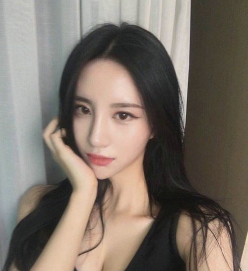 10 bóng hồng hot nhất trên Facebook Hàn Quốc tuần qua - 3
