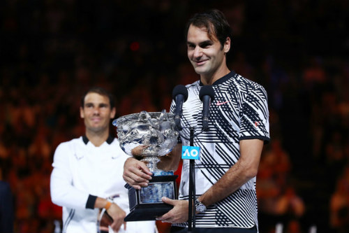 Federer & bí quyết siêu cường: Nhờ… ngủ nướng & vợ con - 1
