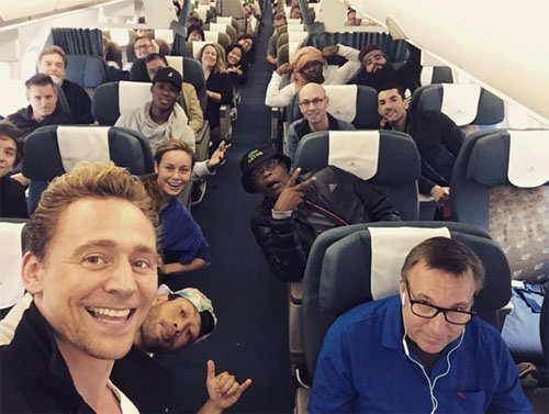 Sao phim "Kong: Skull Island" đua nhau khoe ảnh tại Việt Nam - 1