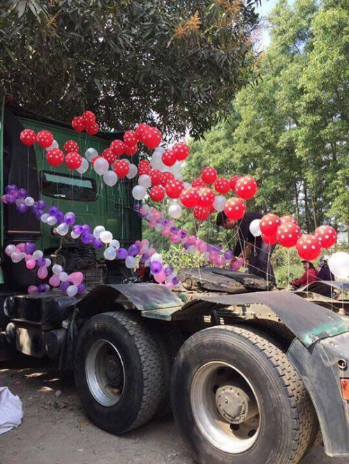 Xôn xao màn rước dâu độc đáo bằng xe đầu kéo ở Thái Nguyên - 7