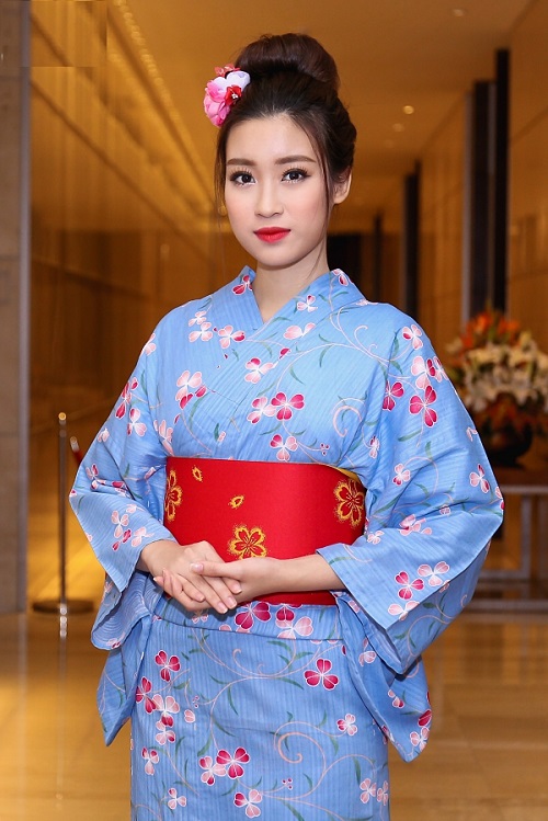 HH Mỹ Linh, Hari Won diện kimono đẹp tựa gái Nhật - 1