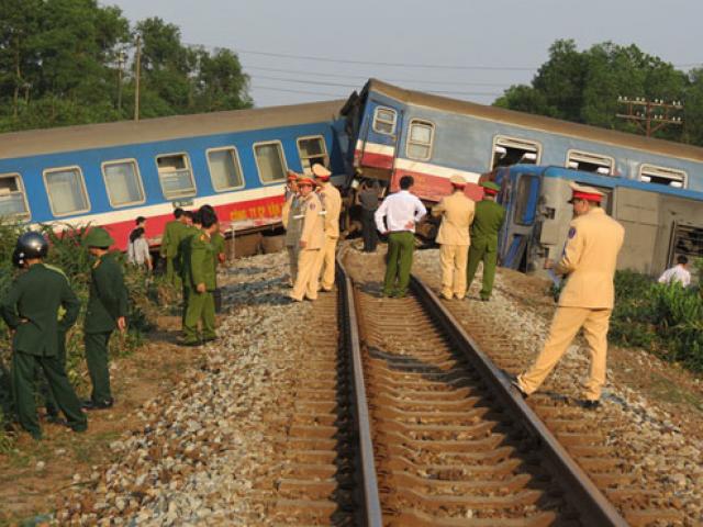 Vụ lật tàu hỏa ở Huế: Phó tàu tử nạn chưa kịp về giỗ cha