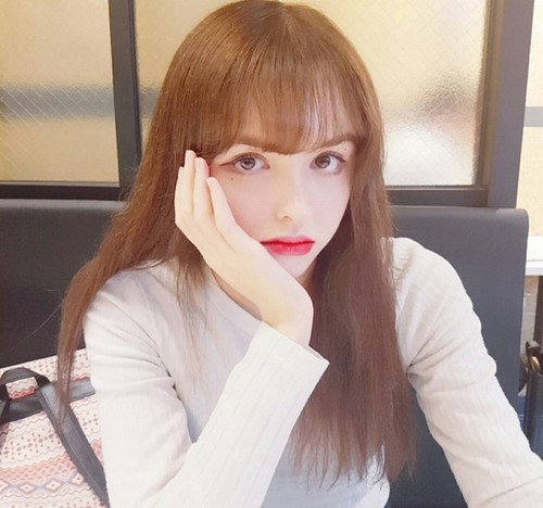 Chỉ 1 giây bị chụp lén, 6 "thiên thần" này bỗng nổi như cồn trên mạng Việt - 2