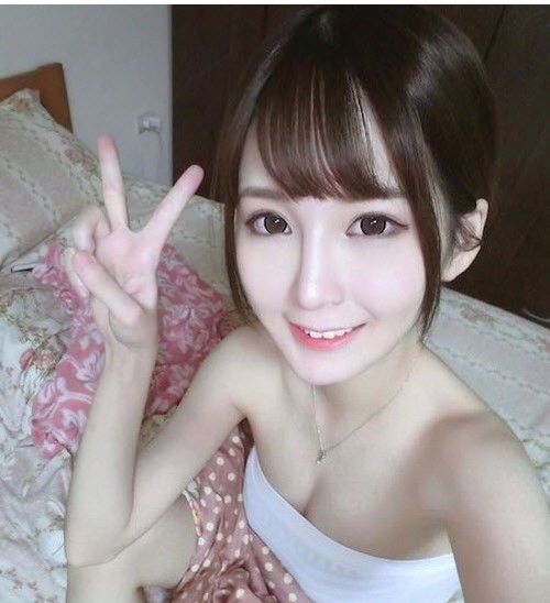 Chỉ 1 giây bị chụp lén, 6 "thiên thần" này bỗng nổi như cồn trên mạng Việt - 7