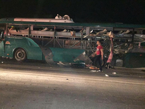 Xe khách phát nổ kinh hoàng ở Bắc Ninh, 14 người thương vong - 1