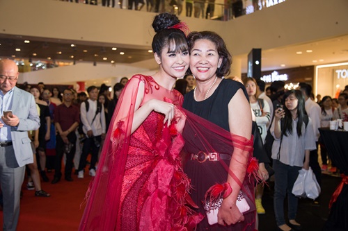 Vợ chồng Trương Quỳnh Anh tình tứ, dập tan tin đồn rạn nứt - 3