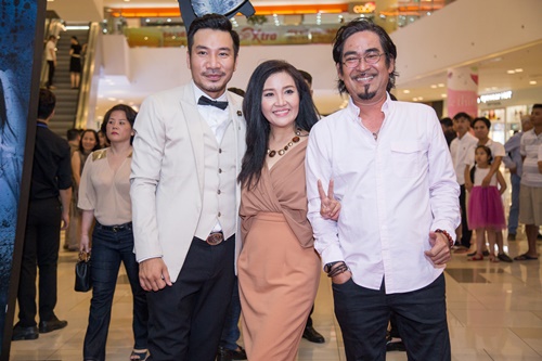 Vợ chồng Trương Quỳnh Anh tình tứ, dập tan tin đồn rạn nứt - 9