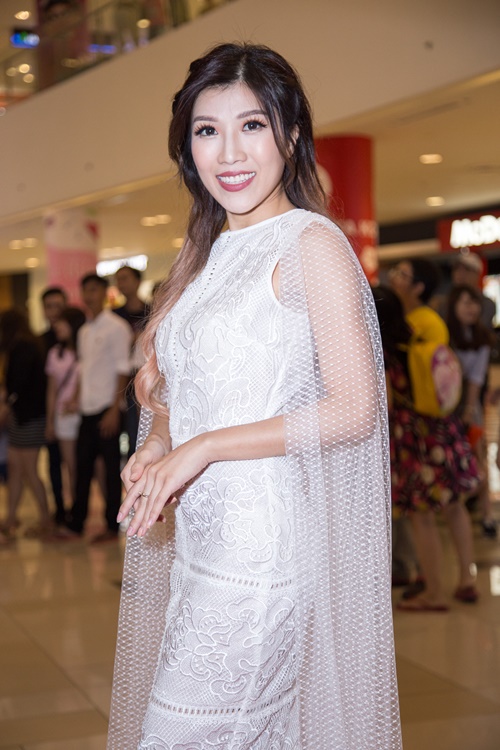 Vợ chồng Trương Quỳnh Anh tình tứ, dập tan tin đồn rạn nứt - 6