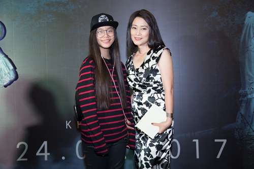 Vợ chồng Trương Quỳnh Anh tình tứ, dập tan tin đồn rạn nứt - 8