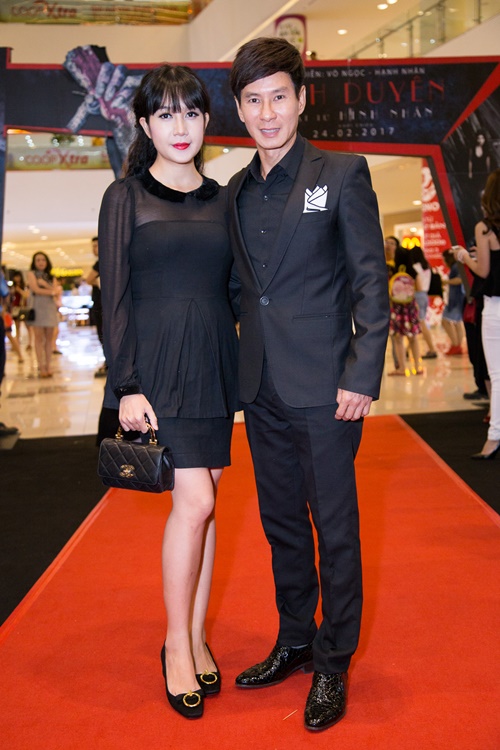 Vợ chồng Trương Quỳnh Anh tình tứ, dập tan tin đồn rạn nứt - 9