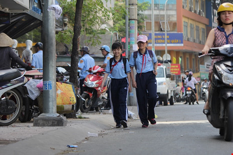 Vỉa hè quận 1 hai ngày sau tuyên bố của ông Phó Chủ tịch - 11