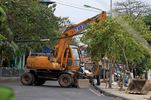 HN: Ngăn đường để cưỡng chế du thuyền, nhà nổi Hồ Tây - 5