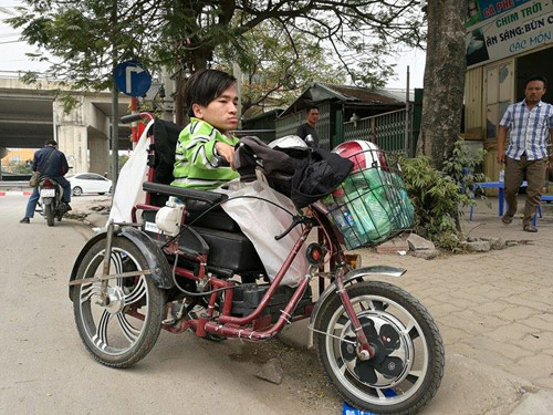 Chàng trai xương thủy tinh vượt gần 300km ra HN đăng kí hiến xác - 3