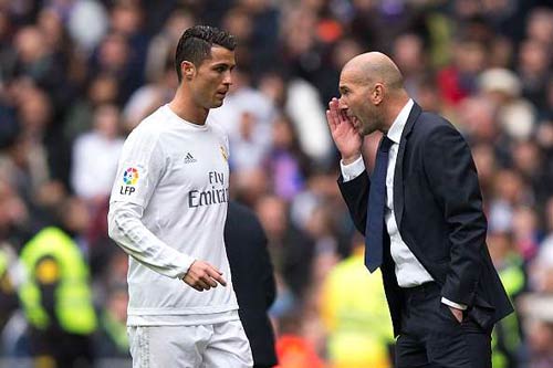 10 huyền thoại định nghĩa về Ronaldo: "Có CR7 là dẫn 1-0" - 1
