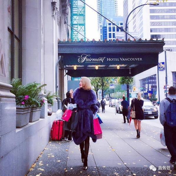 Hội chị em nhà giàu với cuộc sống "thất nghiệp hạnh phúc" - 8