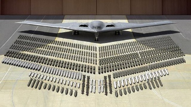 Máy bay ném bom B-2 &#34;sẵn sàng chiến tranh gấp 1.000 lần&#34; - 1