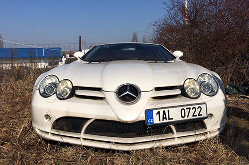 Siêu xe Mercedes SLR McLaren bị bỏ rơi từ 2011 - 2