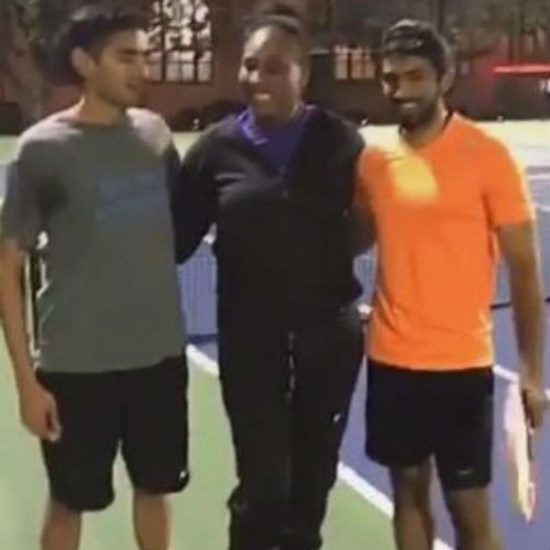 Tin thể thao HOT 28/2: Cụ bà gốc Việt lập kỷ lục marathon - 2