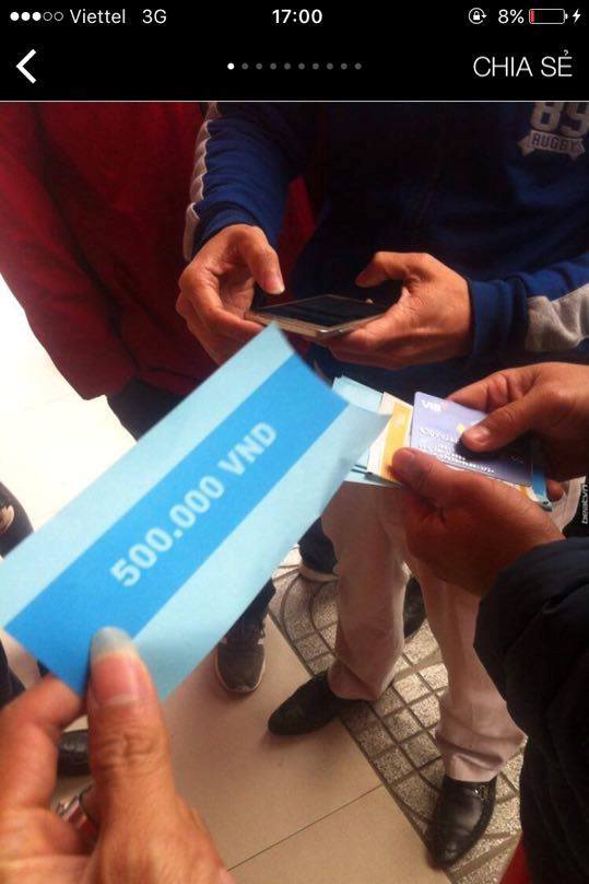 Chuyện lạ ở HN: Ra cây rút tiền, ATM nhả tờ giấy in chữ 500 nghìn đồng - 3