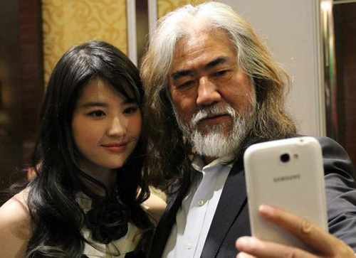 Không ngờ ông trùm phim kiếm hiệp từng là thợ mỏ - 4