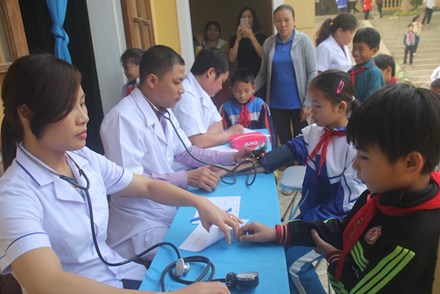 Lộ nguyên nhân vụ học sinh ở Nghệ An bị viêm cầu thận cấp - 1