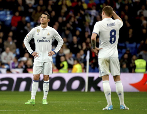 Real mất ngôi đầu Liga: Vì Zidane quá yêu cái đẹp - 2