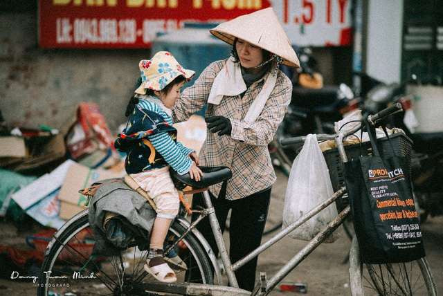 Sự thật về bộ ảnh &#34;Mẹ con đồng nát&#34; khiến ngàn người rung động - 8