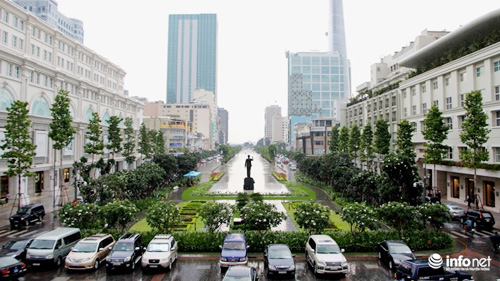 Mất "lệnh bài 86", lãnh đạo họp tại UBND TP.HCM sẽ phải đi bộ ra bãi xe - 2