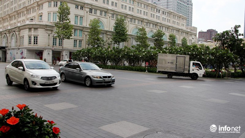 Mất "lệnh bài 86", lãnh đạo họp tại UBND TP.HCM sẽ phải đi bộ ra bãi xe - 3