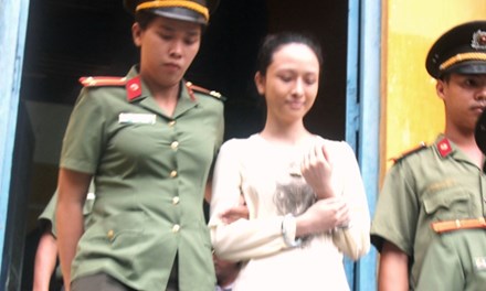 Vẫn đề nghị truy tố hoa hậu Phương Nga tội lừa đảo - 1