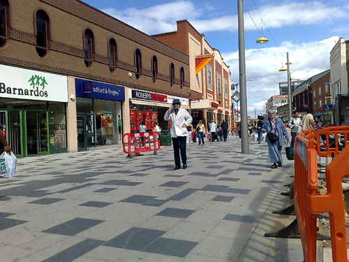 Cuộc sống bên trong thị trấn nói tới 150 ngôn ngữ - 6