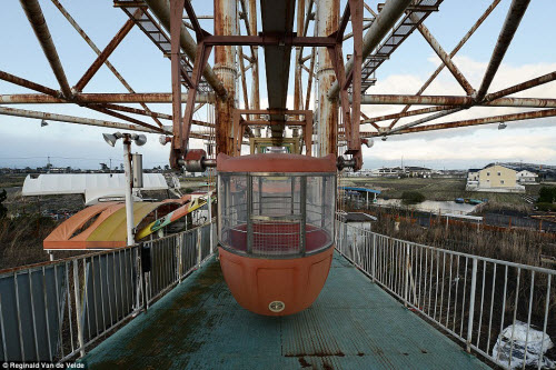 Rợn người các công viên giải trí bỏ hoang ở Nhật - 2