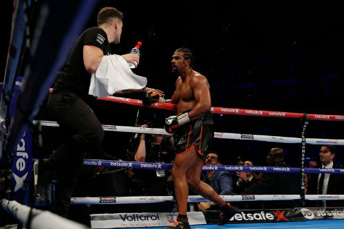 Tin thể thao HOT 6/3: Mayweather lại châm chọc McGregor - 3