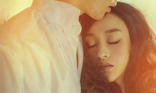 Đàn bà đích thực không thích nhận quà 8.3 - 2