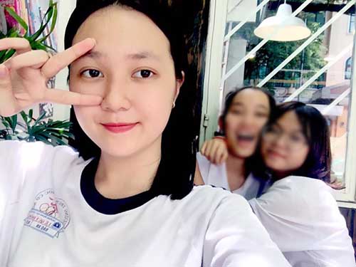 “Em vợ” 14 tuổi của Hồ Quang Hiếu chân dài như siêu mẫu - 10