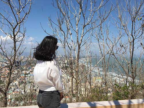 “Em vợ” 14 tuổi của Hồ Quang Hiếu chân dài như siêu mẫu - 12