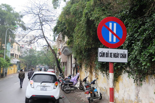 Thêm tuyến phố HN thực hiện đỗ xe theo ngày chẵn-lẻ - 2