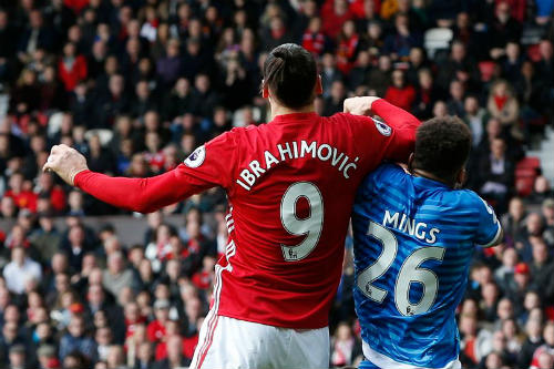 Tin HOT bóng đá tối 8/3: Man City còn cửa vượt Chelsea - 1